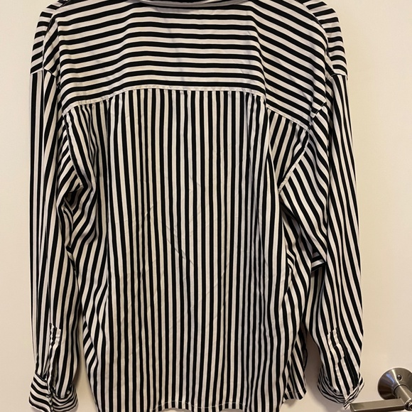 Vintage long sleeve collared button up- Black/white stripe, M - Picture 5 of 5